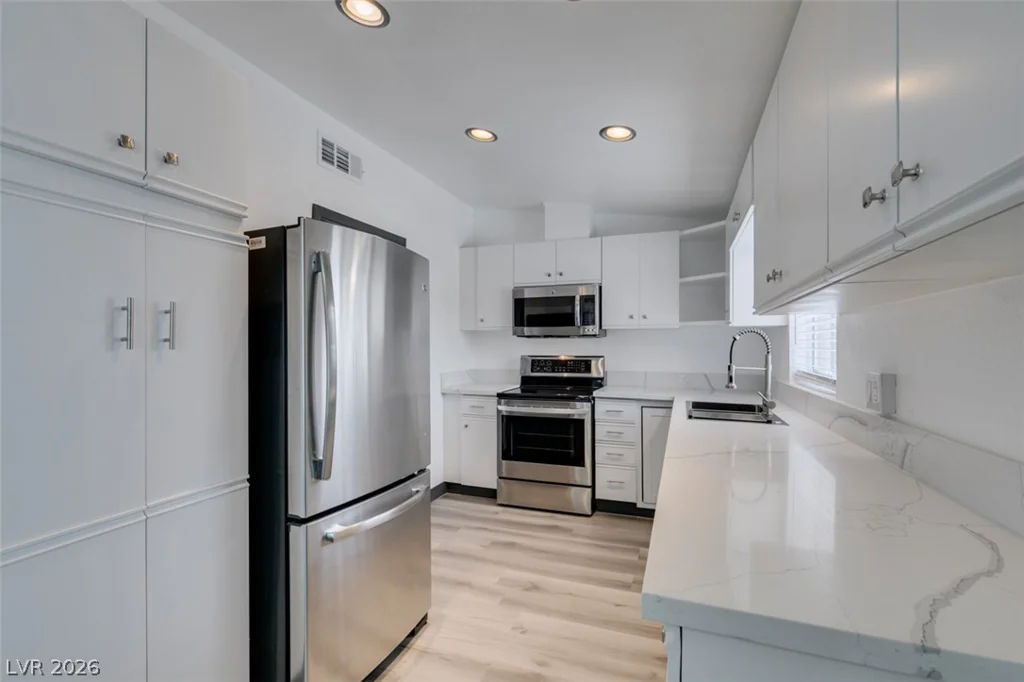 1922 Houston, Las Vegas, NV 89104