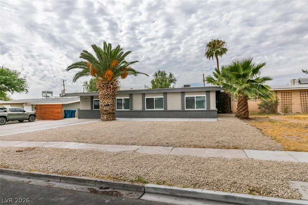1922 Houston, Las Vegas, NV 89104