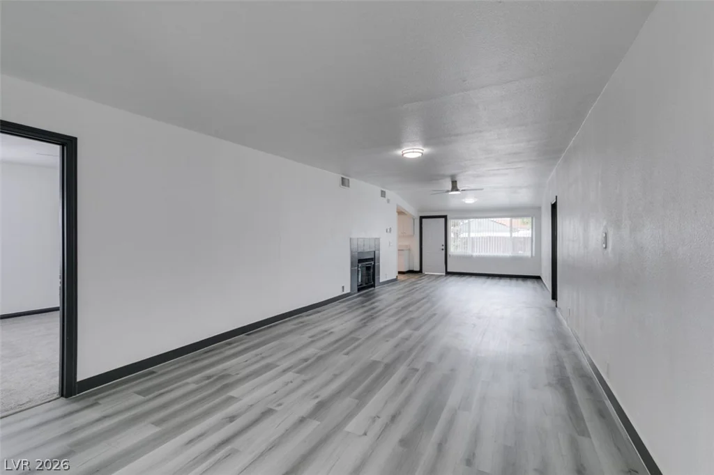1922 Houston, Las Vegas, NV 89104