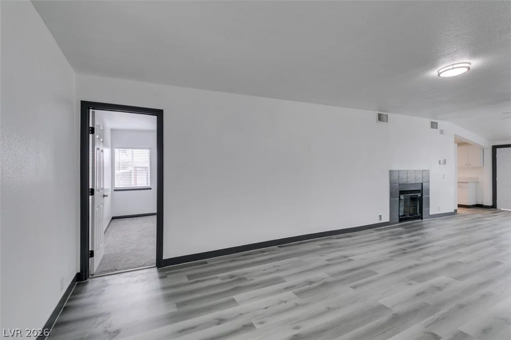 1922 Houston, Las Vegas, NV 89104