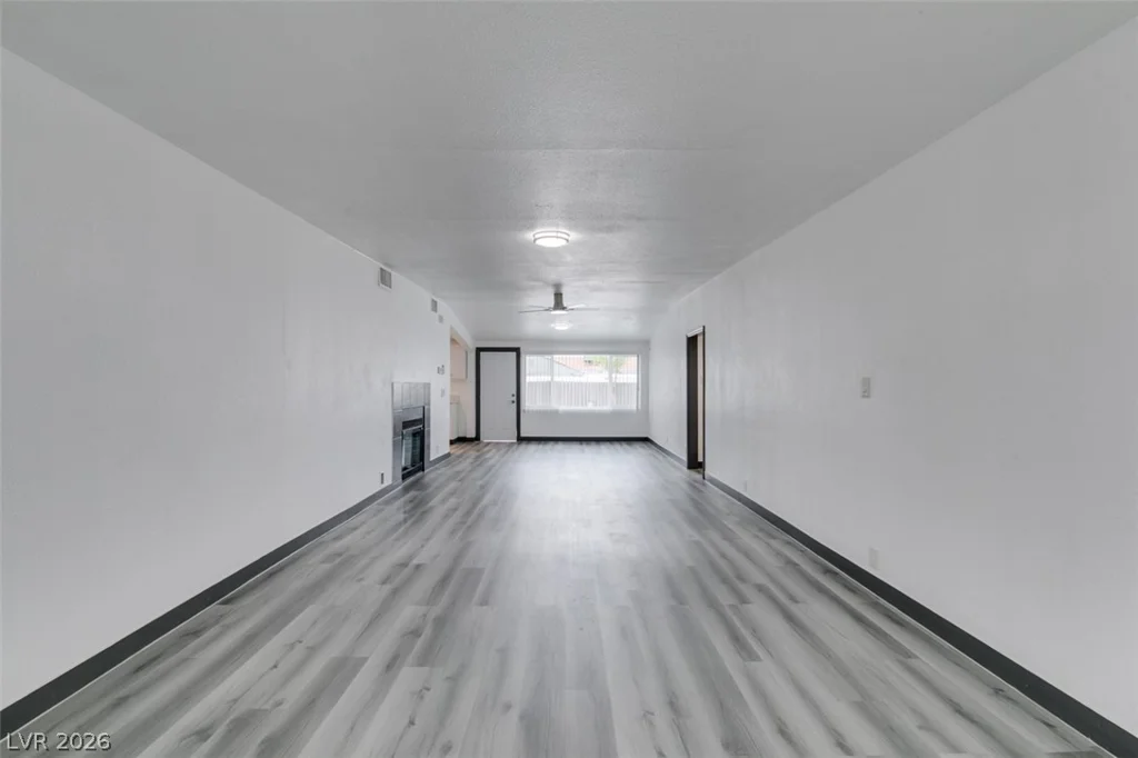 1922 Houston, Las Vegas, NV 89104