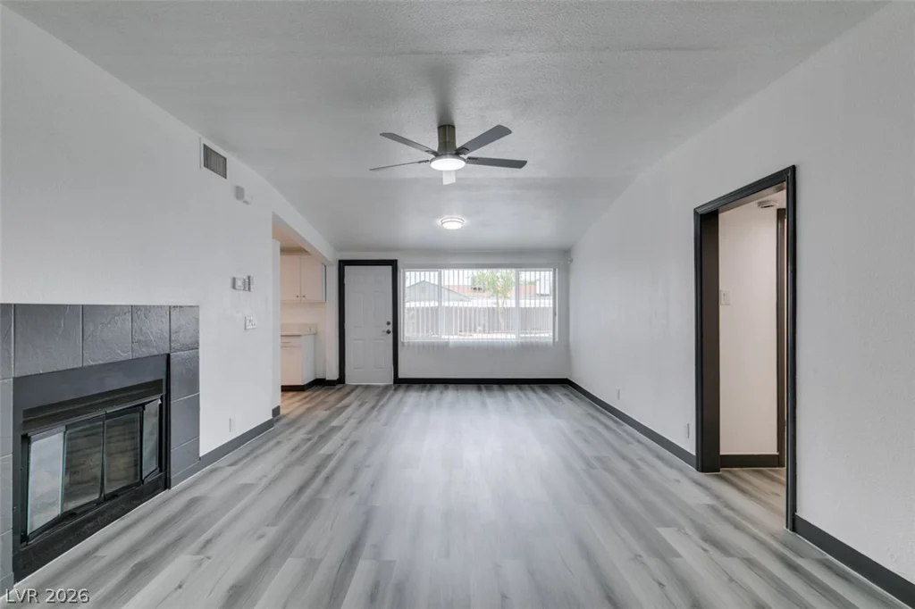 1922 Houston, Las Vegas, NV 89104