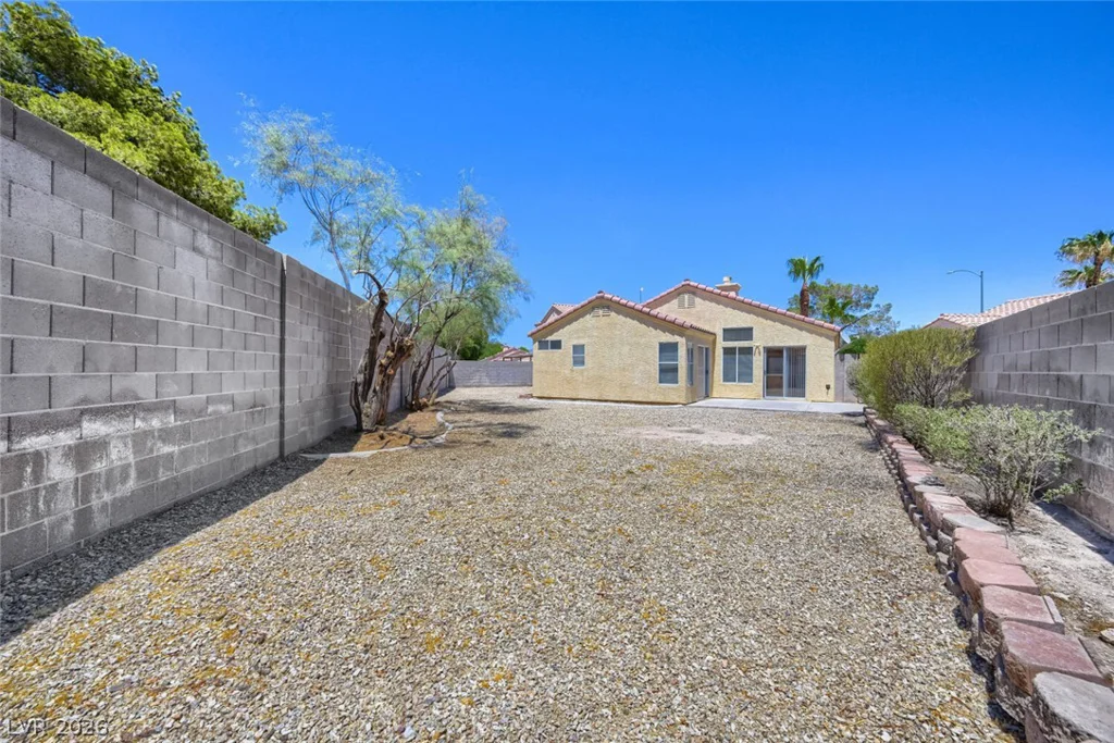 4813 Lupita, North Las Vegas, NV 89031