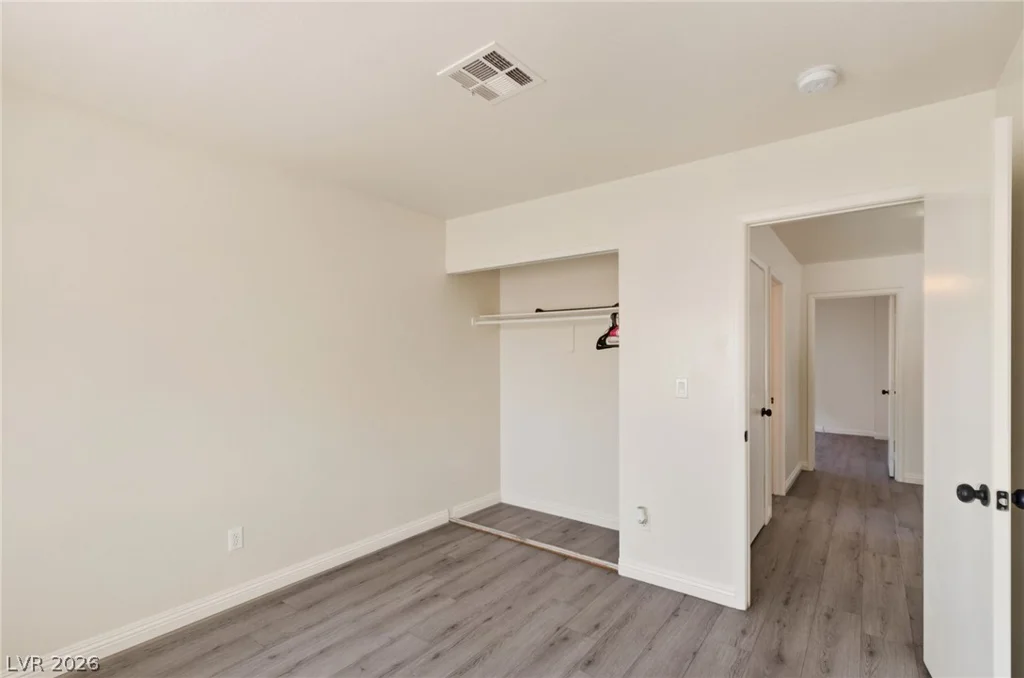 4215 Dobson, Las Vegas, NV 89115
