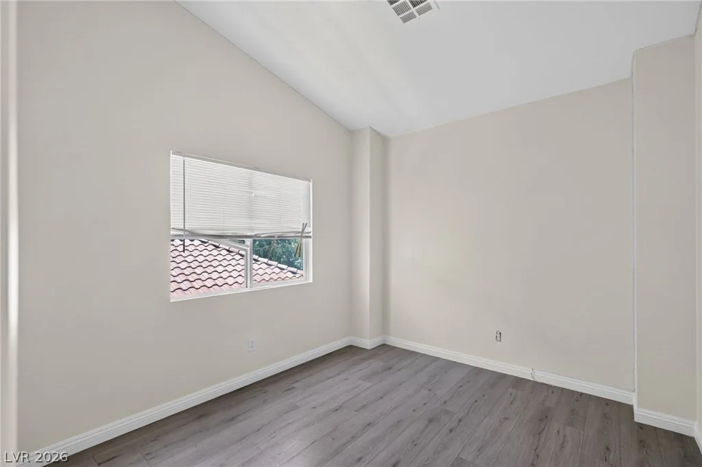 4215 Dobson, Las Vegas, NV 89115