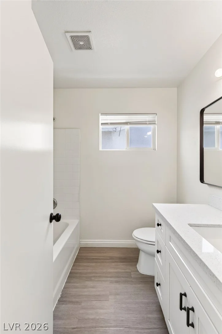 4215 Dobson, Las Vegas, NV 89115