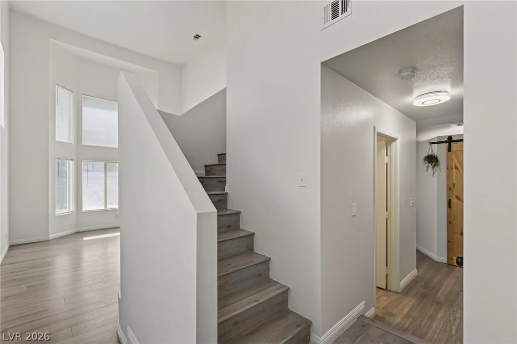 4215 Dobson, Las Vegas, NV 89115