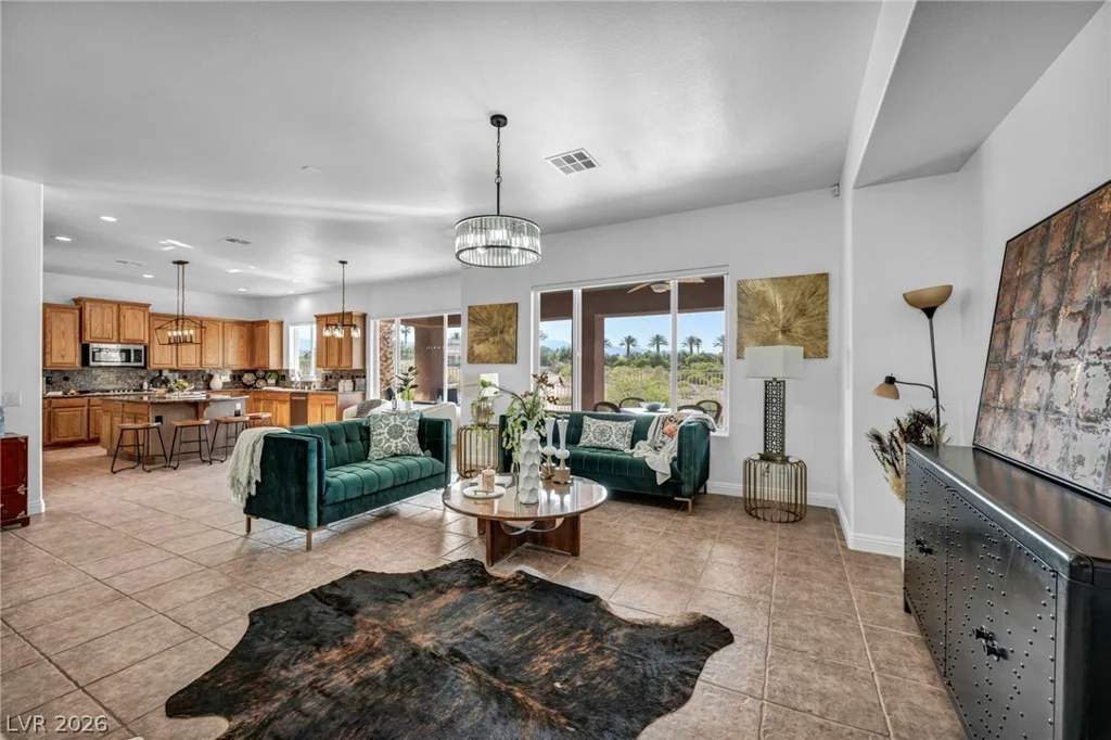 8324 Chapelle, Las Vegas, NV 89131