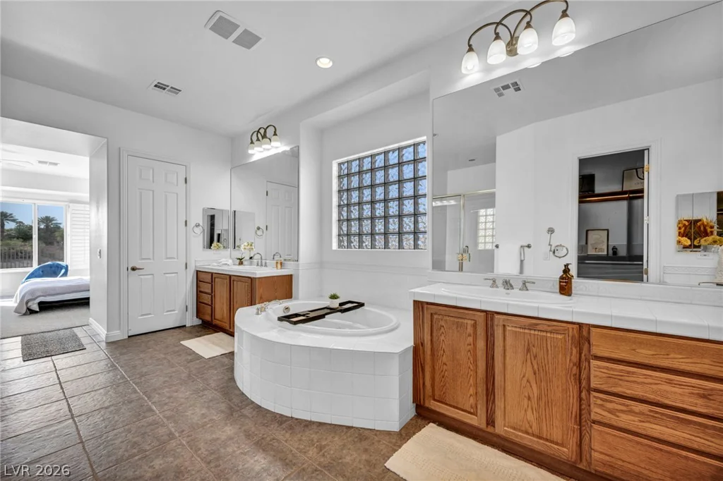 8324 Chapelle, Las Vegas, NV 89131