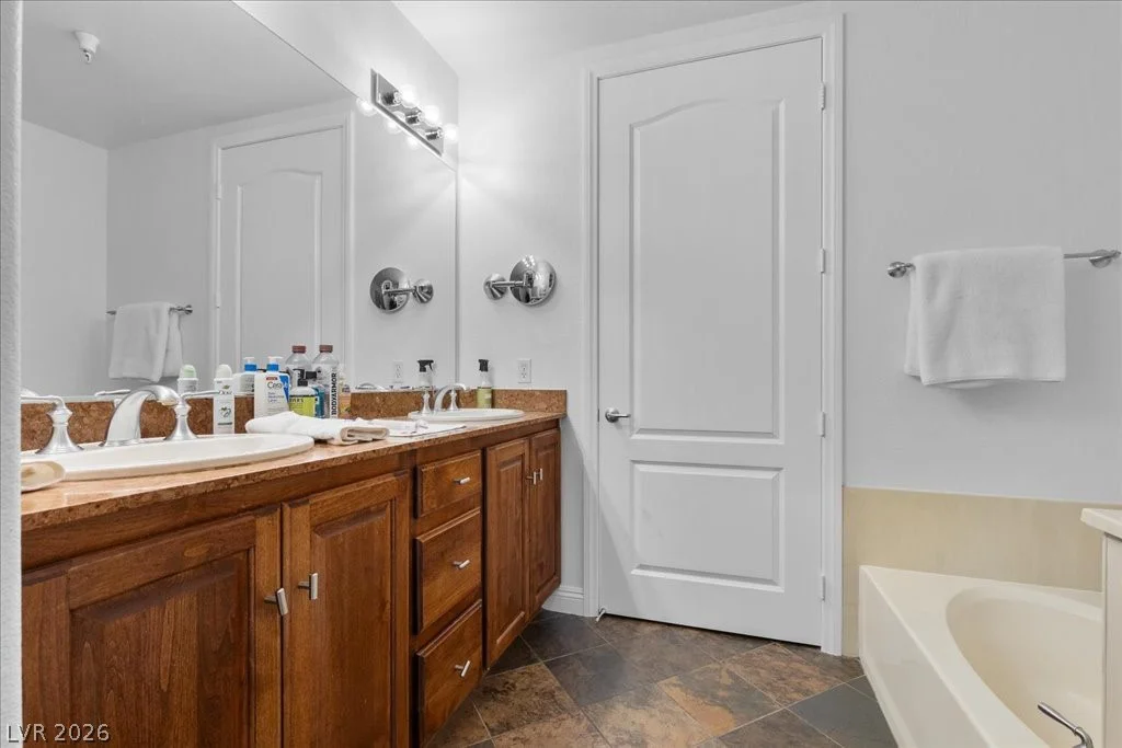 62 Serene, Las Vegas, NV 89123