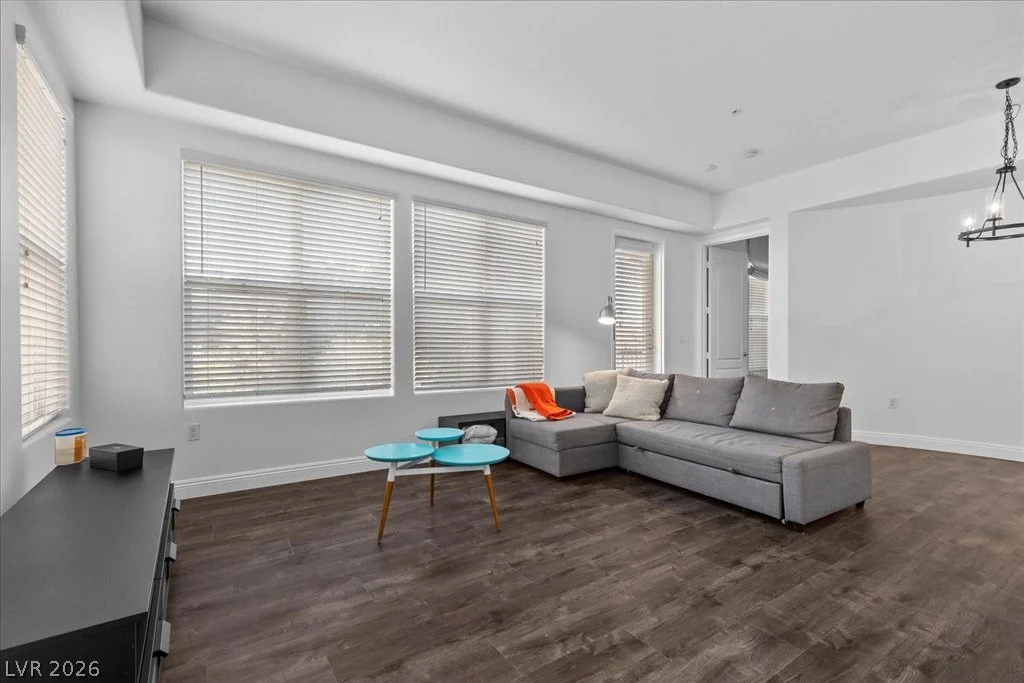 62 Serene, Las Vegas, NV 89123
