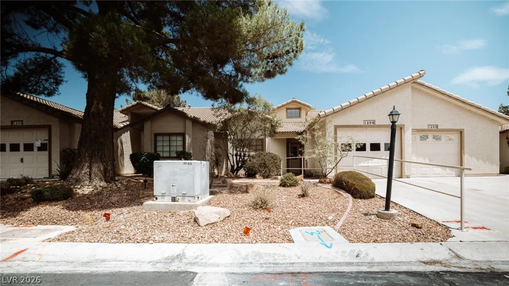 5204 Las Cruces, Las Vegas, NV 89130