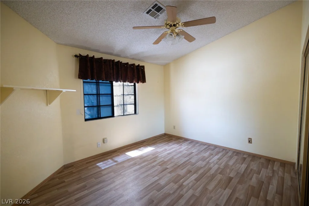 5204 Las Cruces, Las Vegas, NV 89130