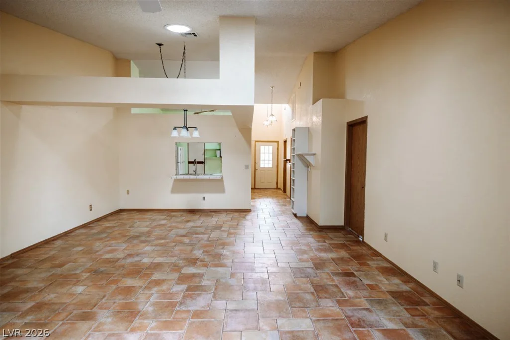 5204 Las Cruces, Las Vegas, NV 89130
