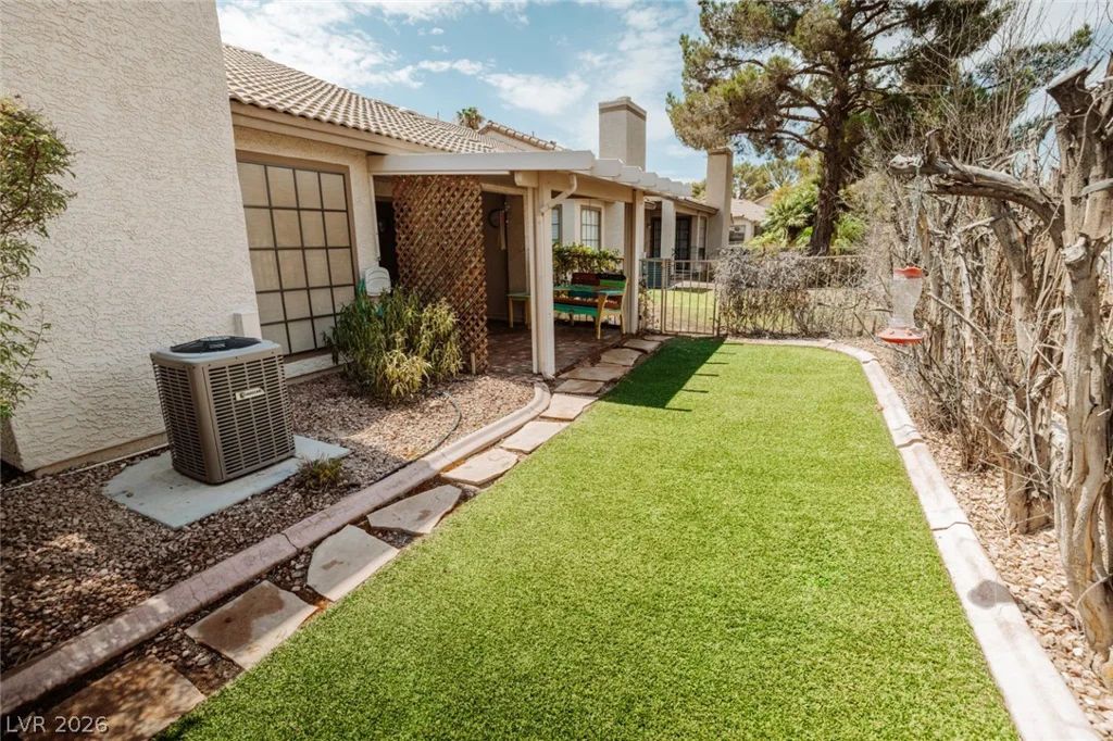 5204 Las Cruces, Las Vegas, NV 89130