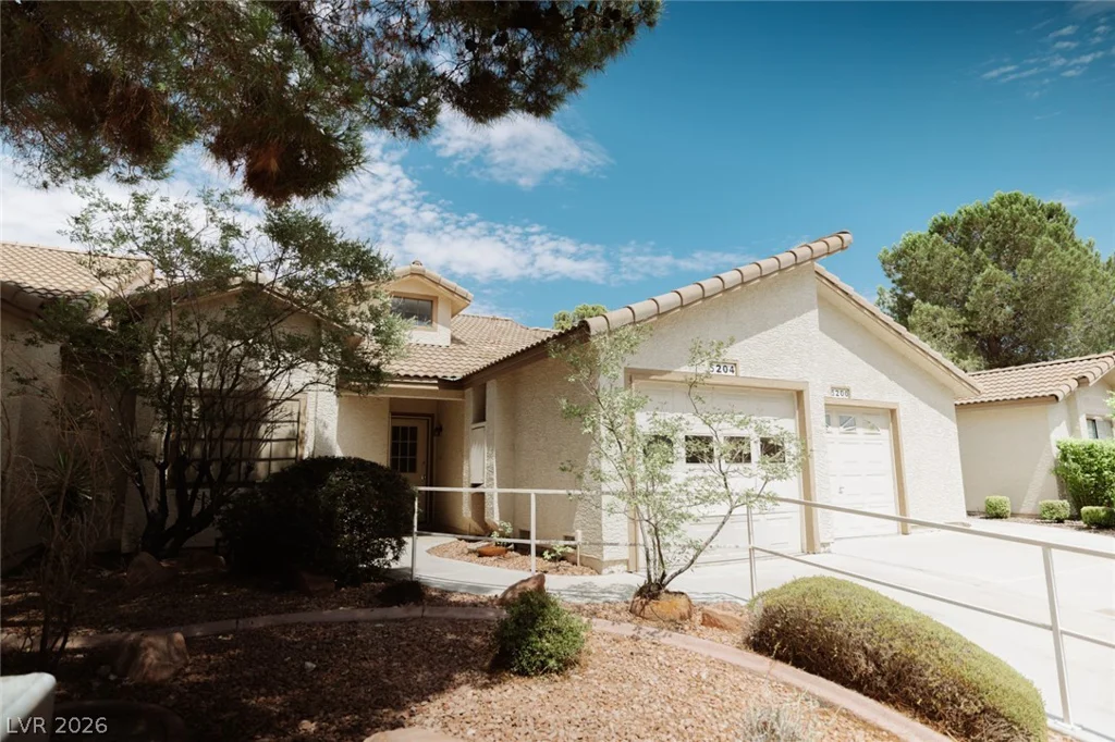 5204 Las Cruces, Las Vegas, NV 89130