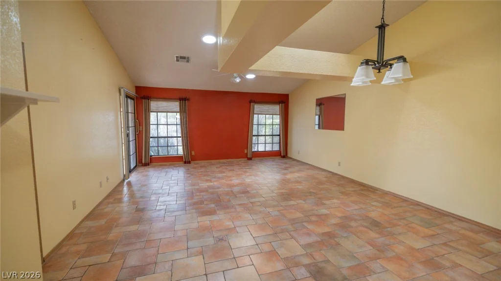 5204 Las Cruces, Las Vegas, NV 89130