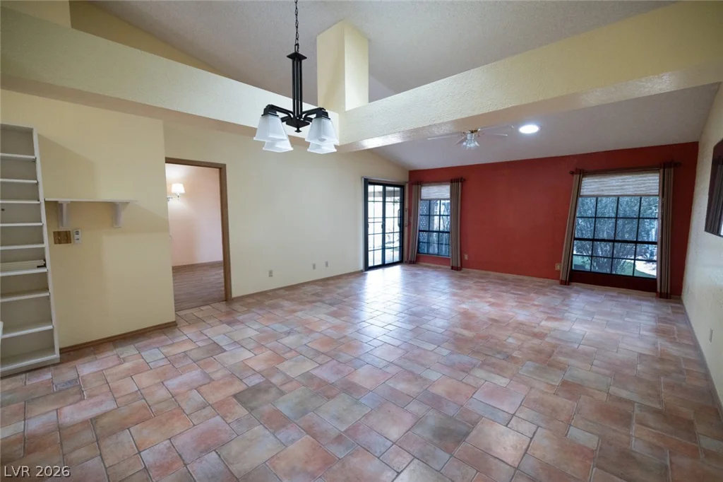 5204 Las Cruces, Las Vegas, NV 89130