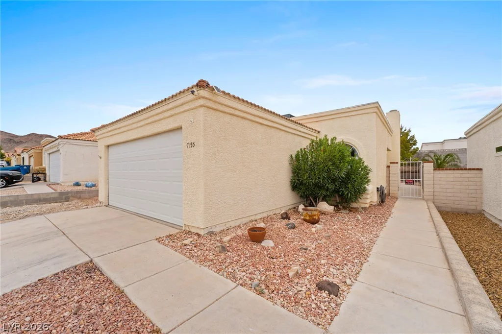 7155 Carey, Las Vegas, NV 89156