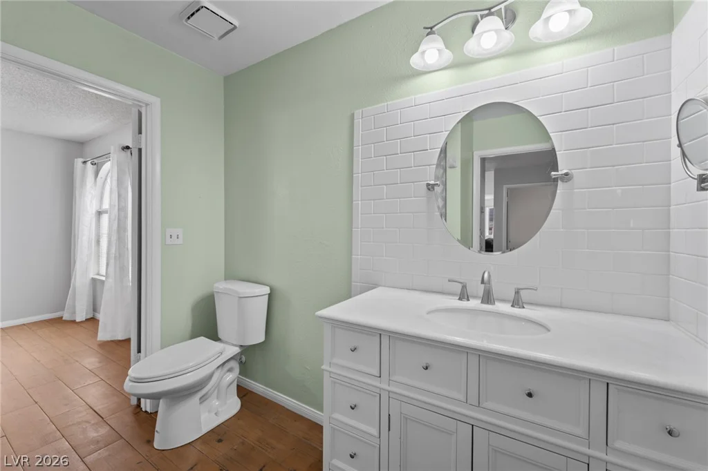 7155 Carey, Las Vegas, NV 89156