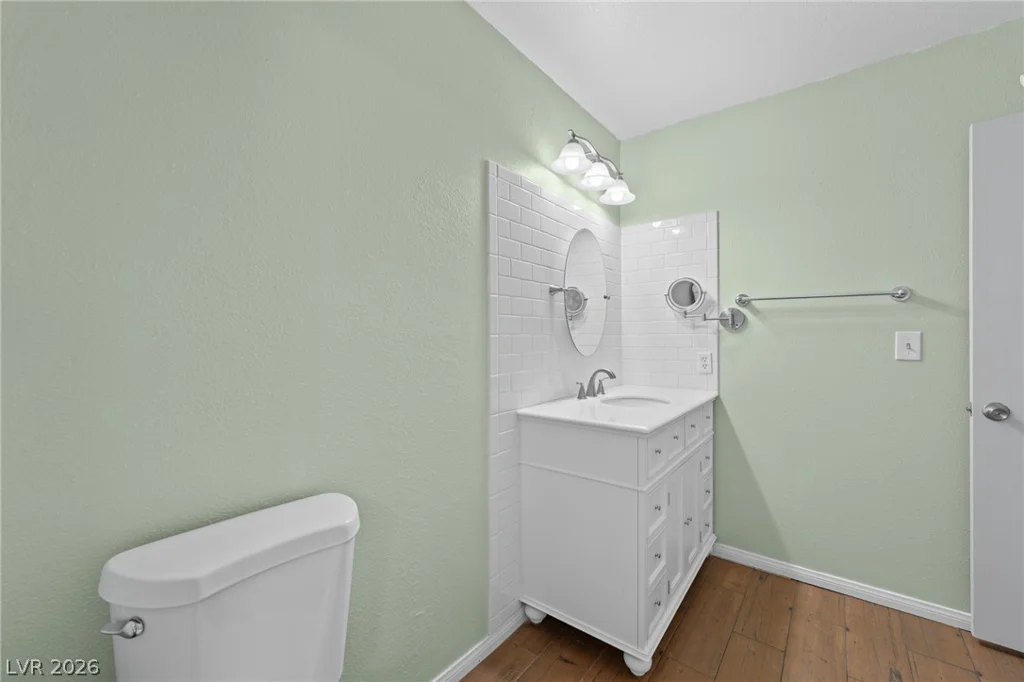7155 Carey, Las Vegas, NV 89156