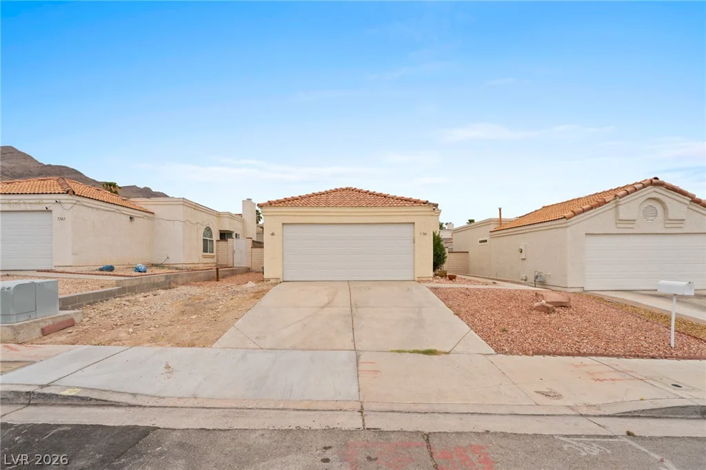 7155 Carey, Las Vegas, NV 89156