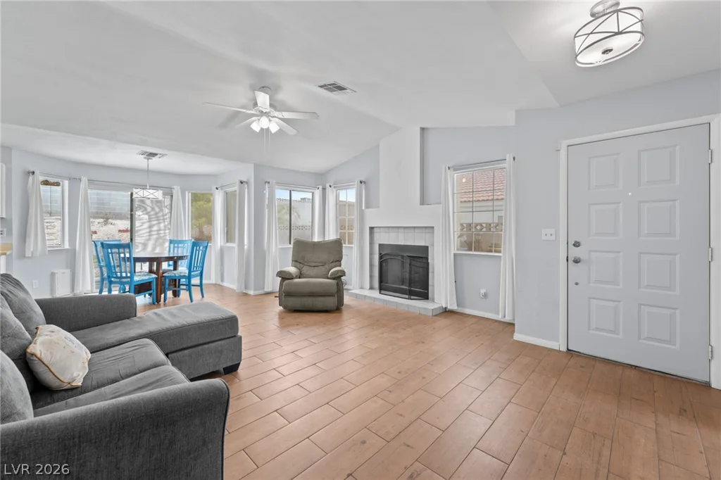 7155 Carey, Las Vegas, NV 89156