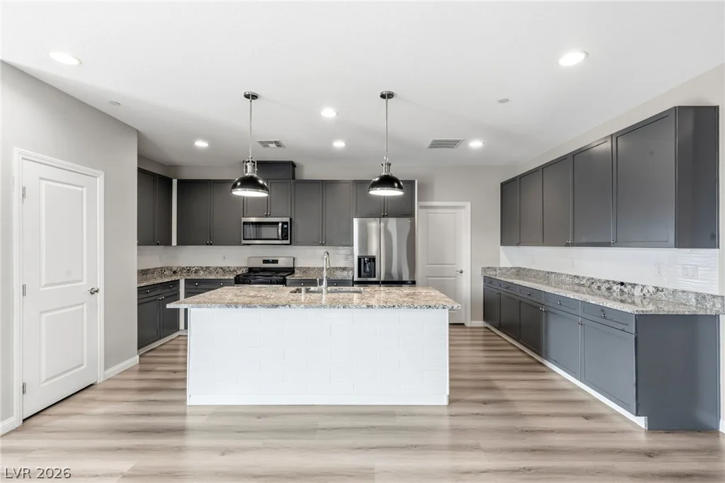 98 Cadence Crest, Henderson, NV 89011
