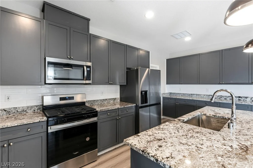 98 Cadence Crest, Henderson, NV 89011
