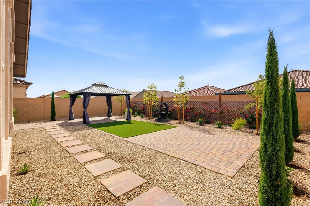 98 Cadence Crest, Henderson, NV 89011