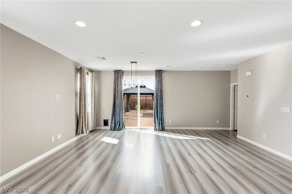 98 Cadence Crest, Henderson, NV 89011