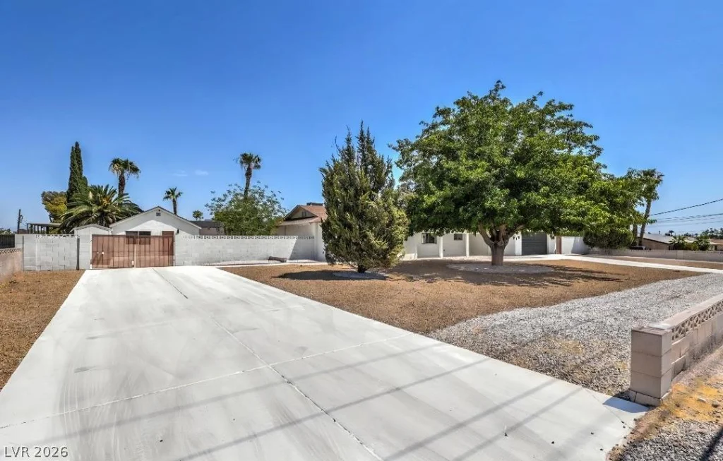 3420 Warm Springs, Las Vegas, NV 89118