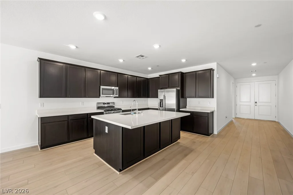 10898 Lewis Pointe, Las Vegas, NV 89166