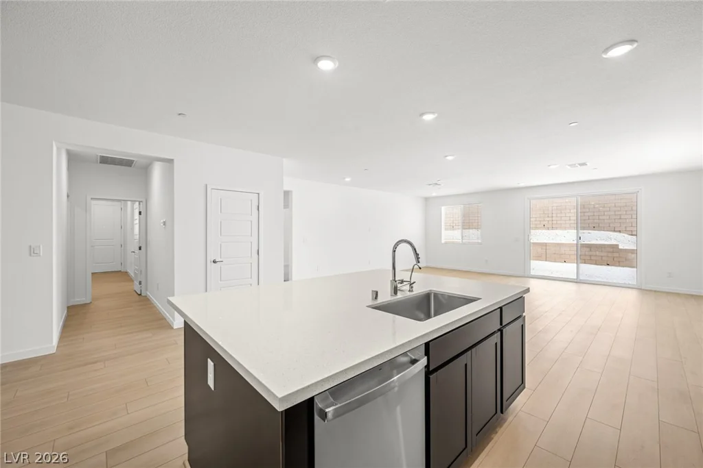 10898 Lewis Pointe, Las Vegas, NV 89166