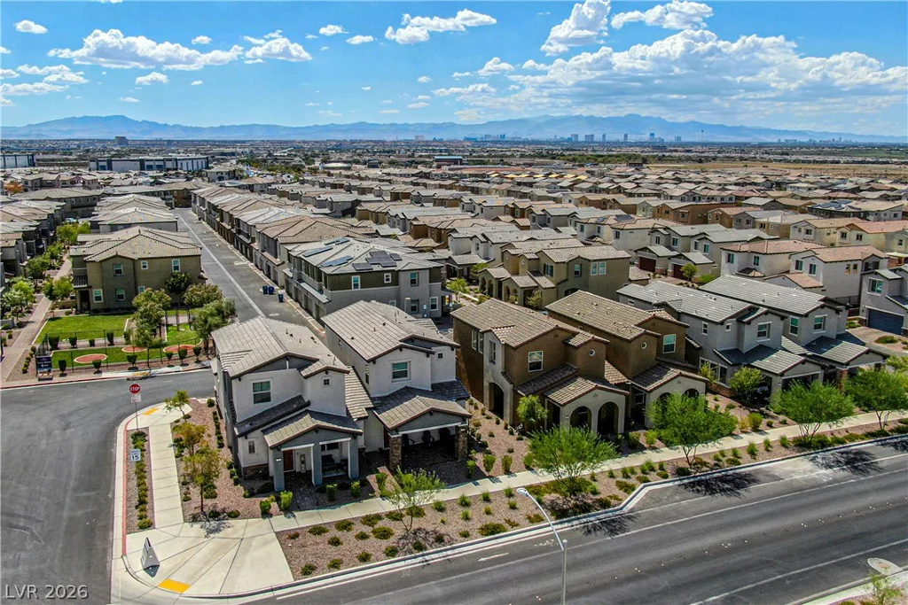 826 Royal Beekman, Henderson, NV 89011