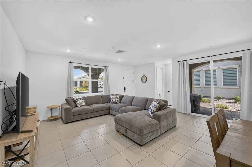 826 Royal Beekman, Henderson, NV 89011