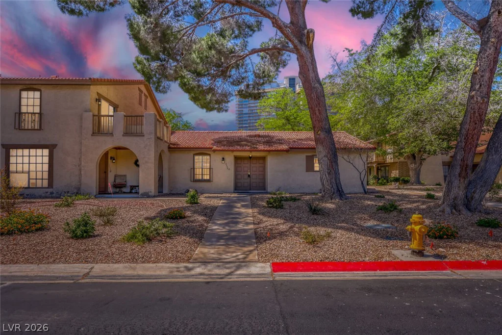 3173 Pinehurst, Las Vegas, NV 89109