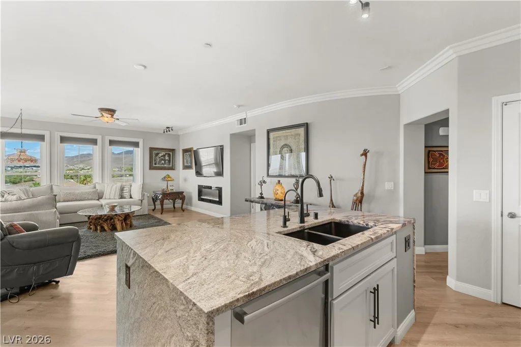 2555 Hampton, Henderson, NV 89052