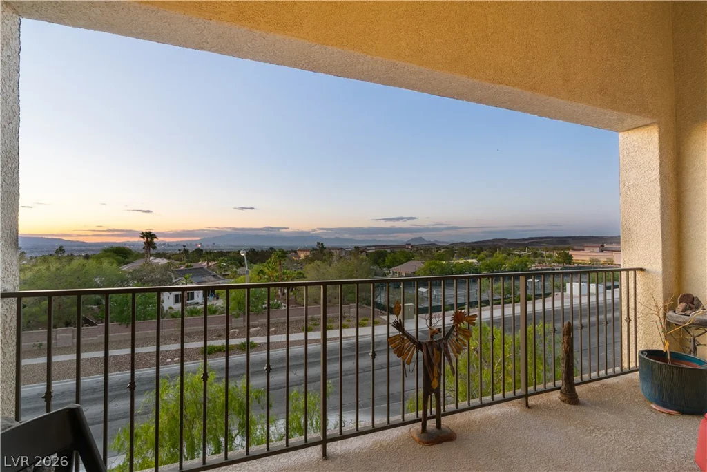 2555 Hampton, Henderson, NV 89052