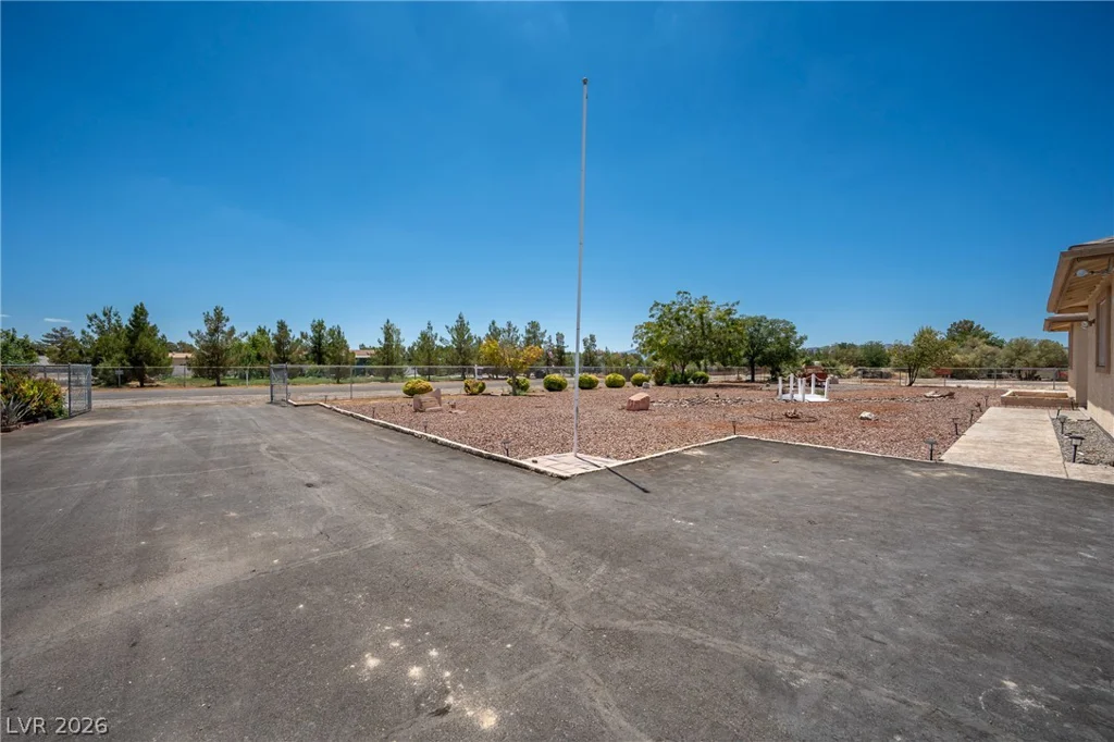 680 McMurray, Pahrump, NV 89060