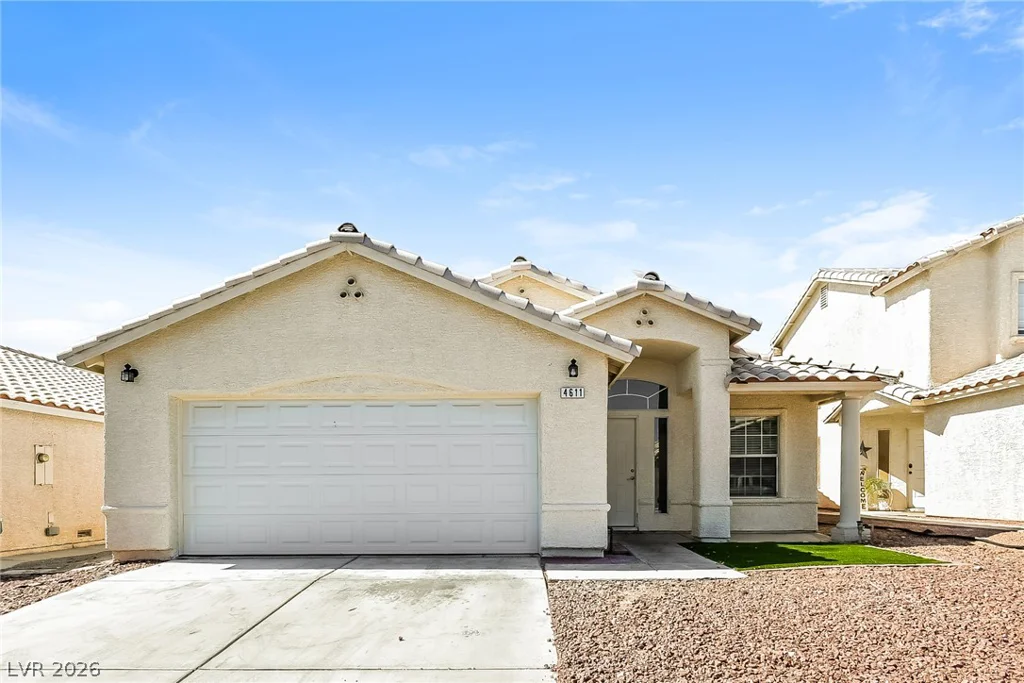 4611 Chestnut Blaze, North Las Vegas, NV 89032
