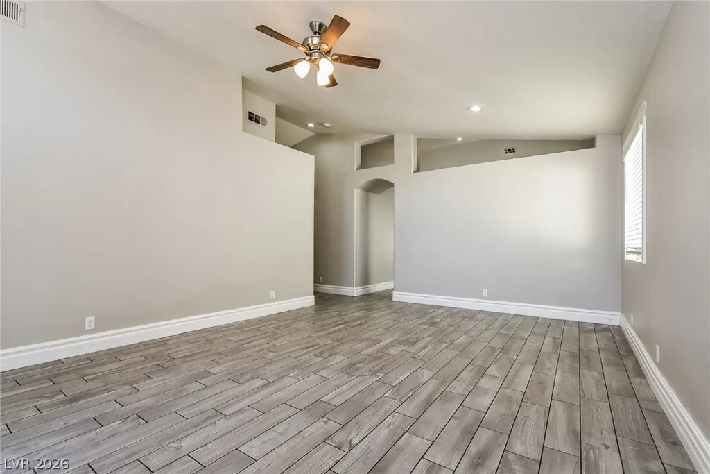 4611 Chestnut Blaze, North Las Vegas, NV 89032