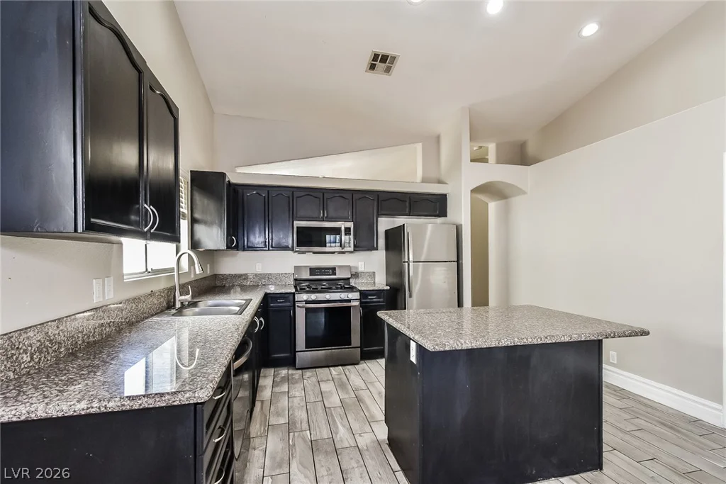 4611 Chestnut Blaze, North Las Vegas, NV 89032