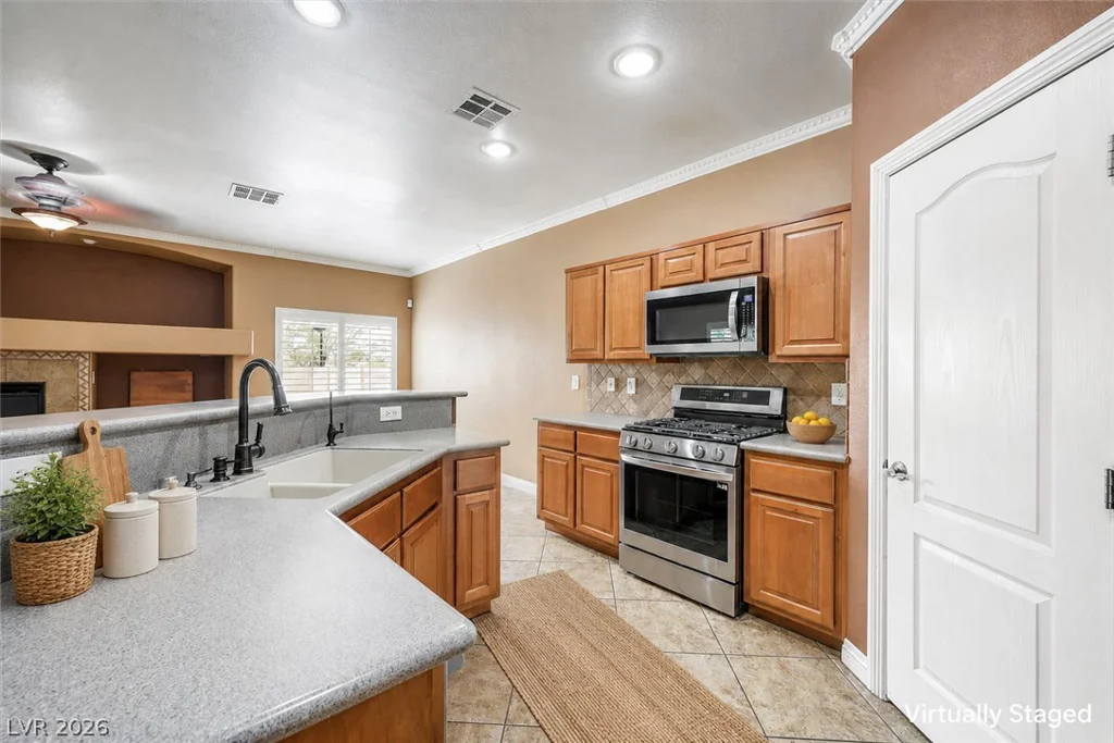 7128 Cabin Fever, Las Vegas, NV 89149