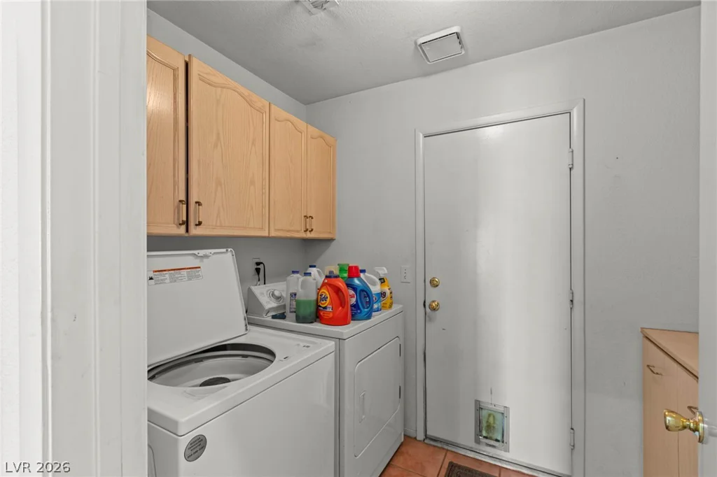 1107 Mount Everest, Las Vegas, NV 89110