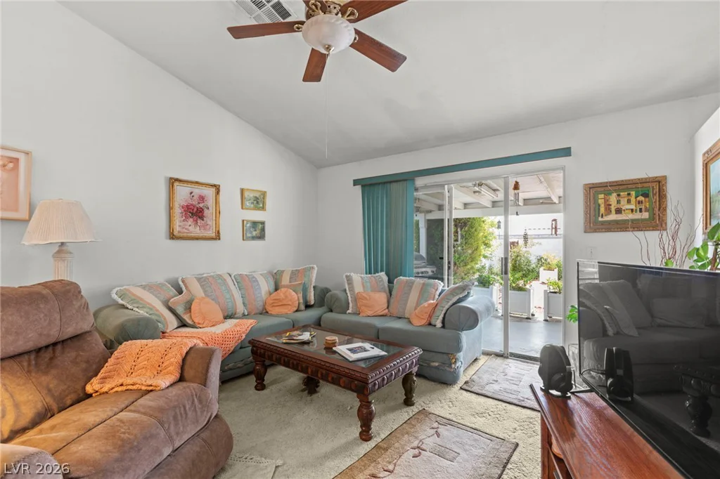 1107 Mount Everest, Las Vegas, NV 89110