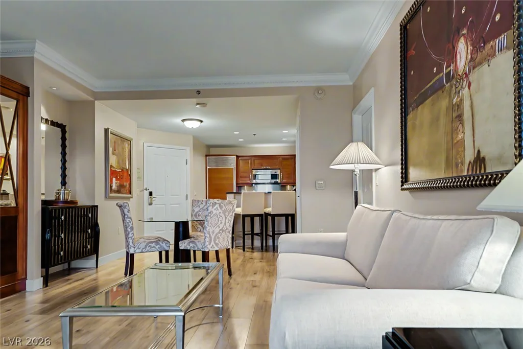 135 Harmon, Las Vegas, NV 89109