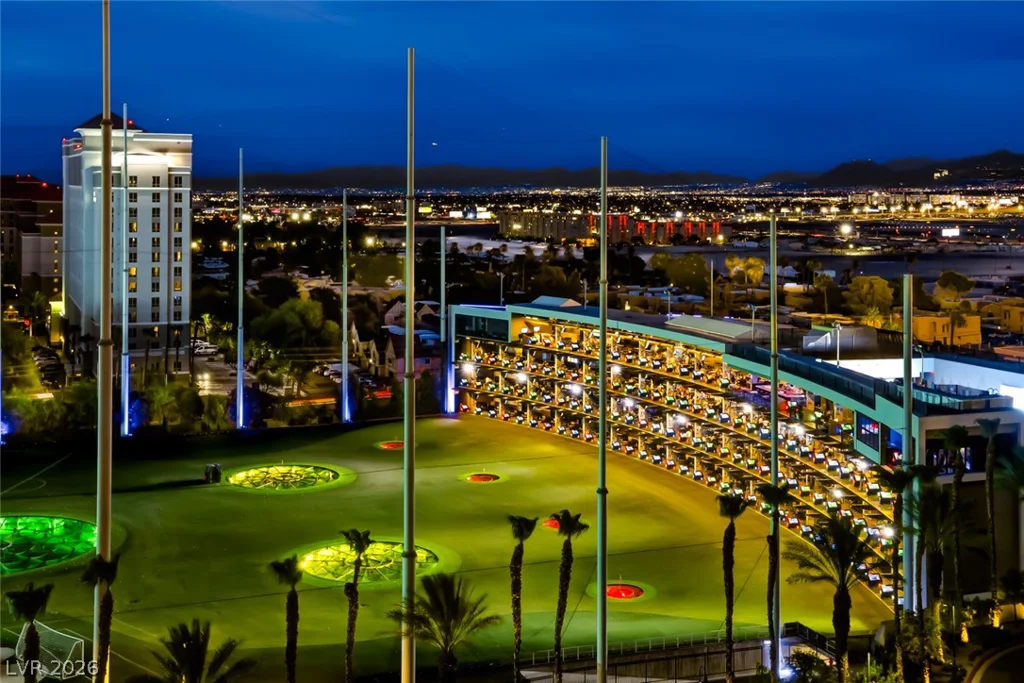 135 Harmon, Las Vegas, NV 89109