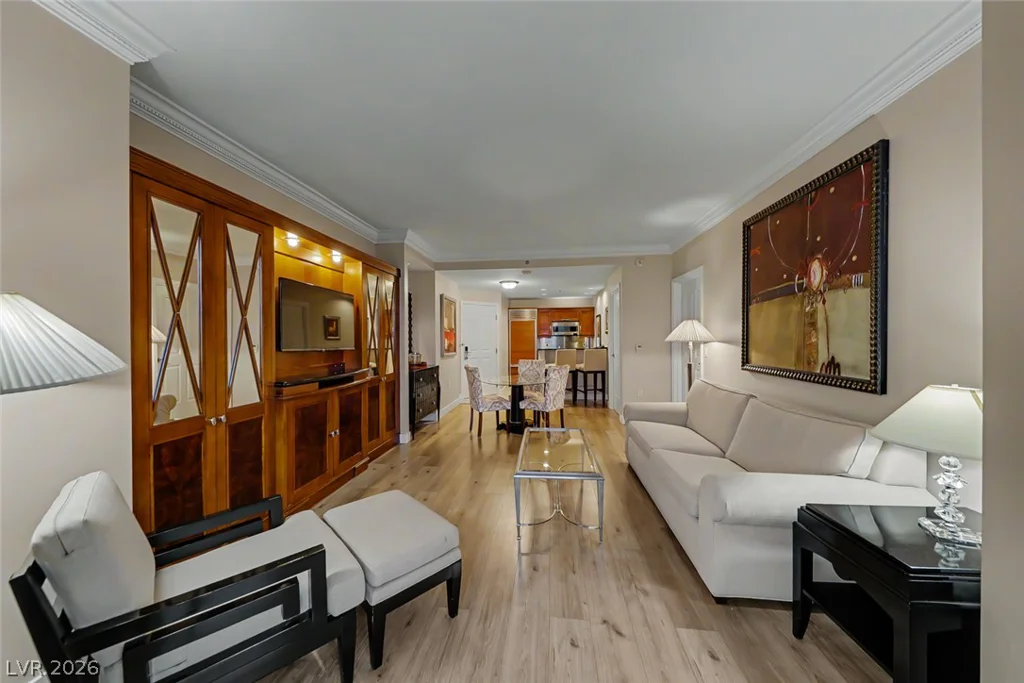 135 Harmon, Las Vegas, NV 89109
