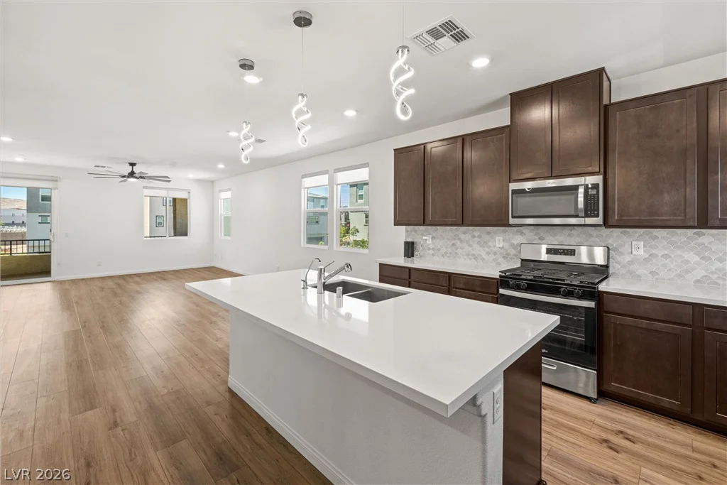 4767 High House, Las Vegas, NV 89141